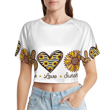 Short sleeved navel exposed