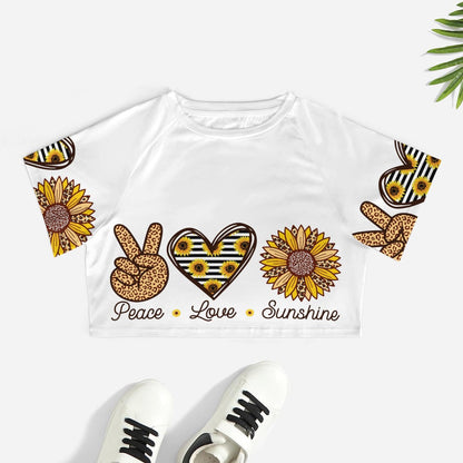 Short sleeved navel exposed