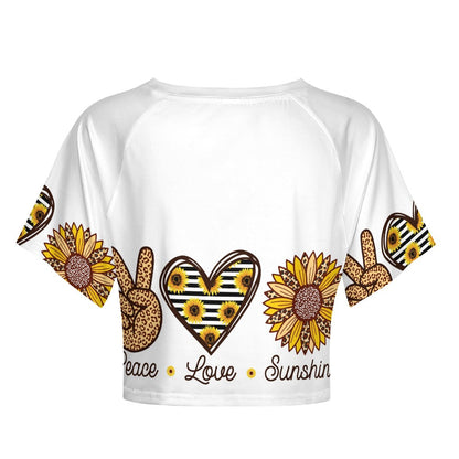 Short sleeved navel exposed